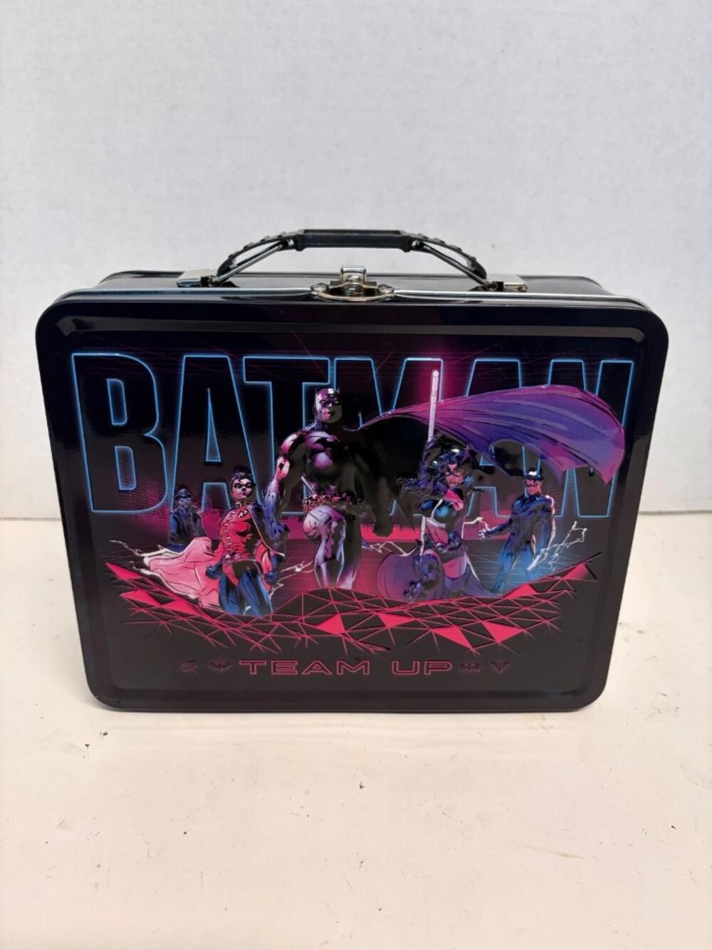 DC Batman Team Up Tin Lunch Box with Handle 7.25 x 6" Size, NEW